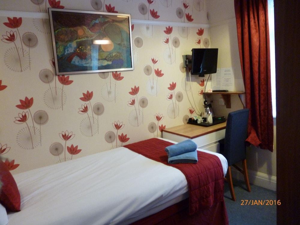 Grange Lodge Hotel - B&B Londen Buitenkant foto