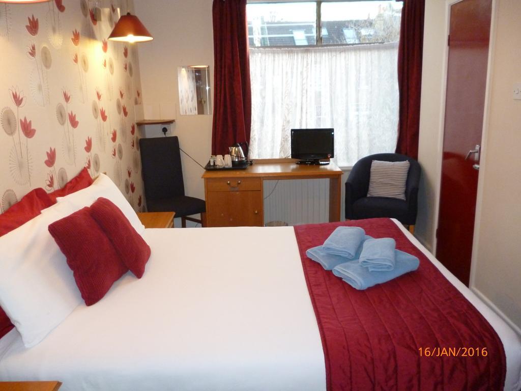 Grange Lodge Hotel - B&B Londen Kamer foto