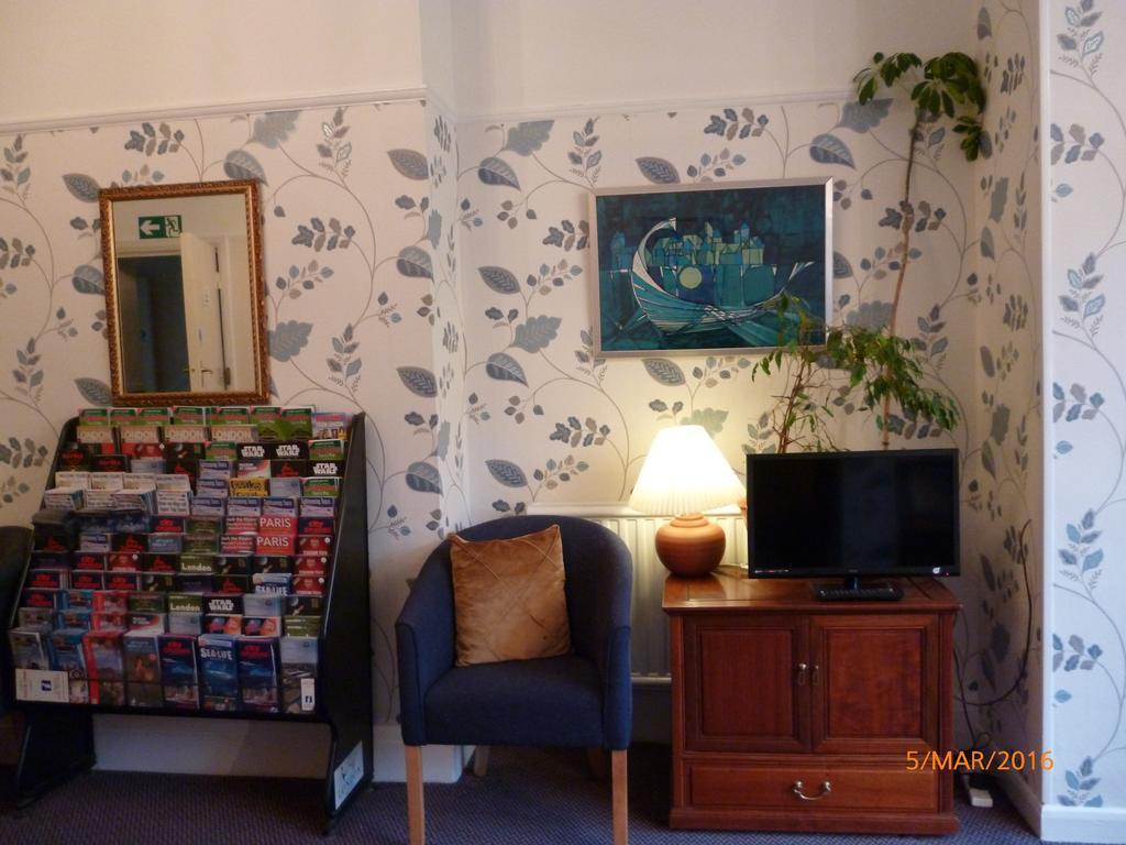 Grange Lodge Hotel - B&B Londen Buitenkant foto