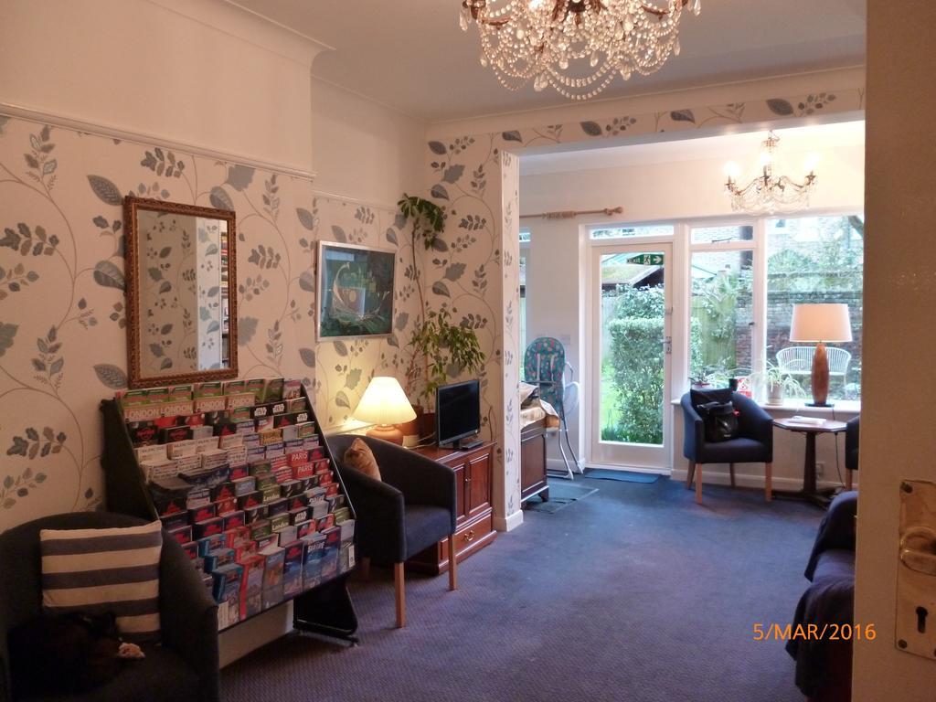 Grange Lodge Hotel - B&B Londen Buitenkant foto