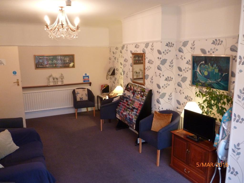 Grange Lodge Hotel - B&B Londen Buitenkant foto
